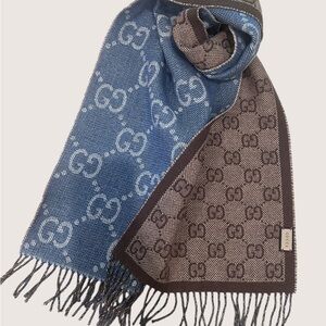 Gucci Two-Tone GG Jacquard Scarf in Blue and Brown